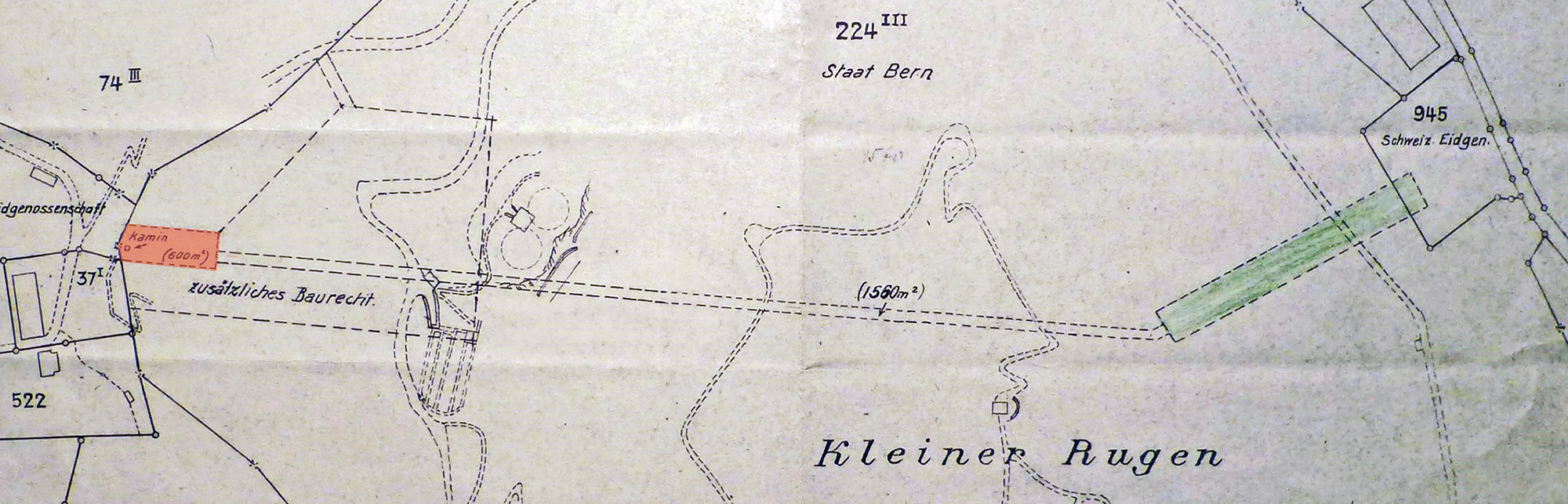 Grün der Luftwaffen-Lagerstollen (100 m lang), rot die ursprüngliche Rugen-Kaverne - der Verbindungsgang zeigt die Dimensionen.